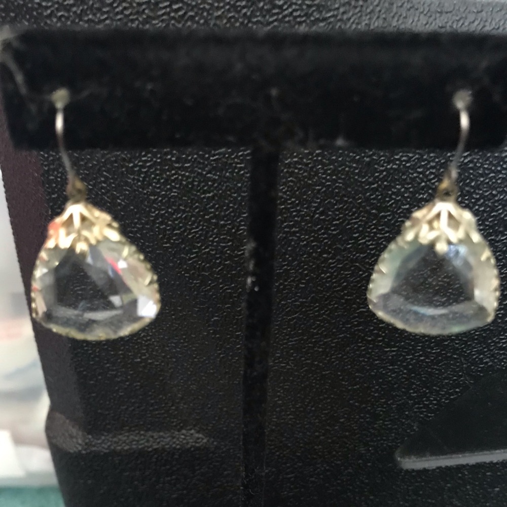 Cute Anthropologie Cut Glass Earrings